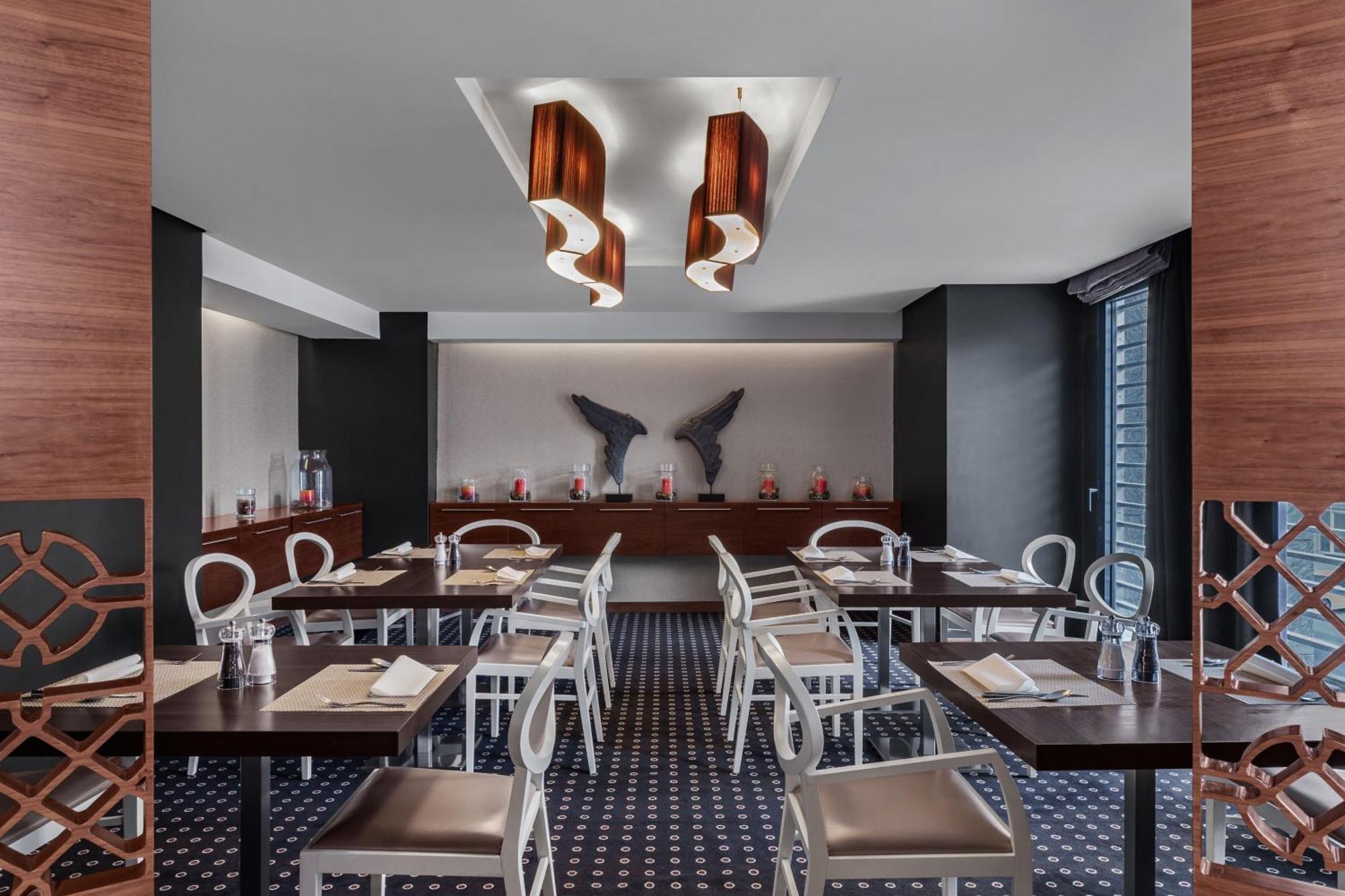 Four Points By Sheraton Doha Bagian luar foto