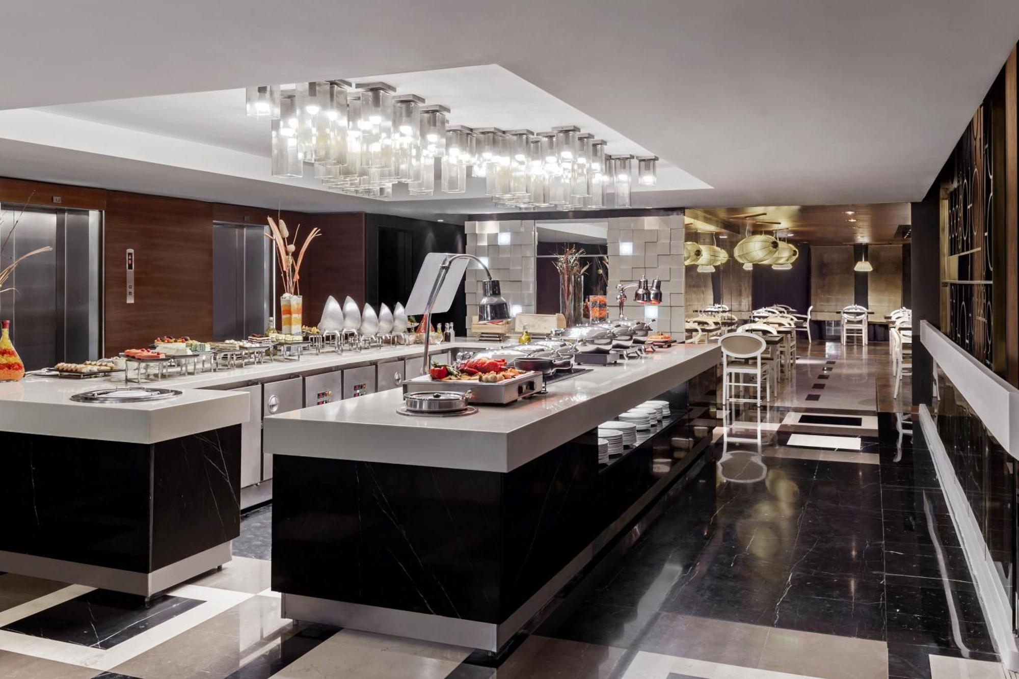 Four Points By Sheraton Doha Bagian luar foto