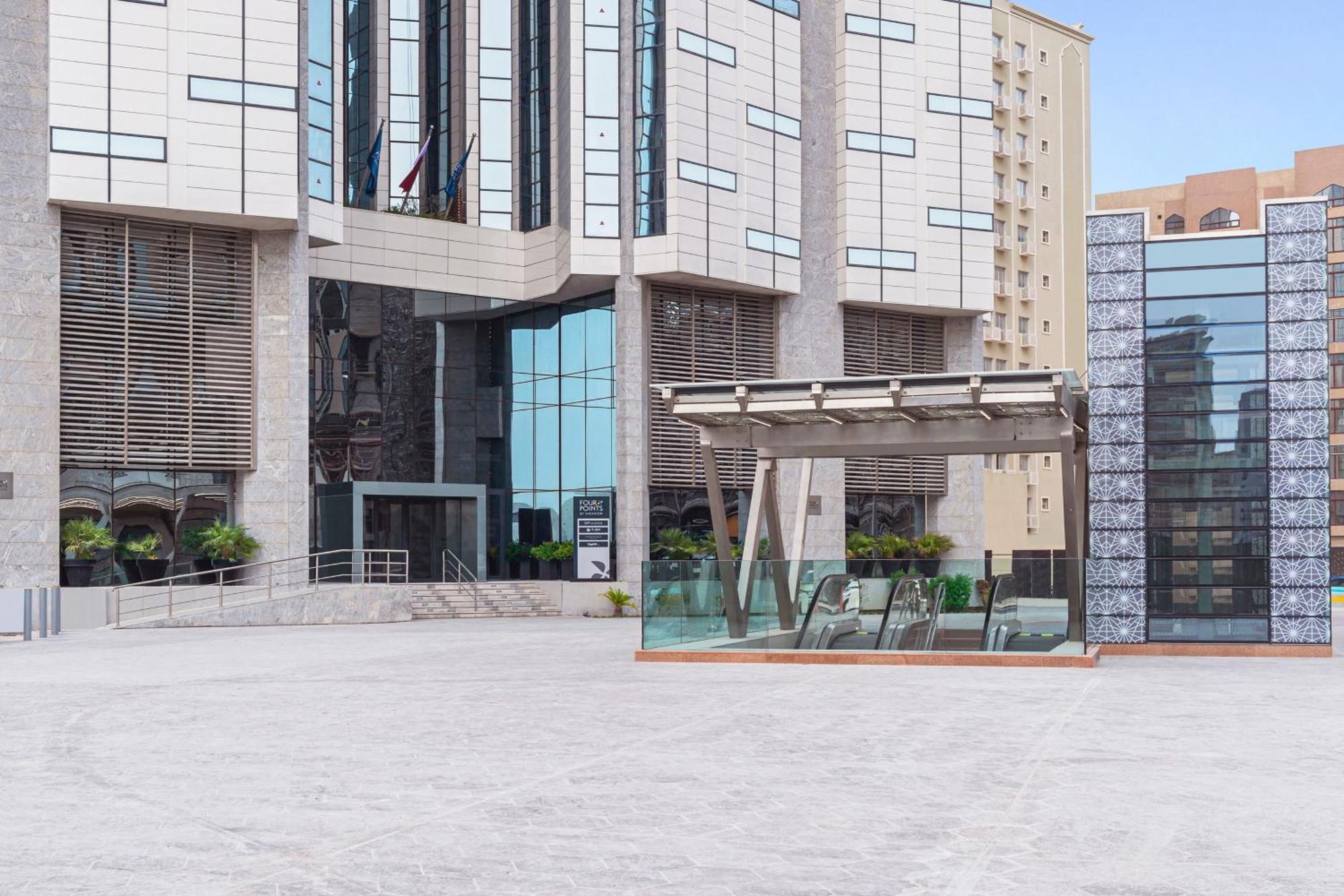 Four Points By Sheraton Doha Bagian luar foto